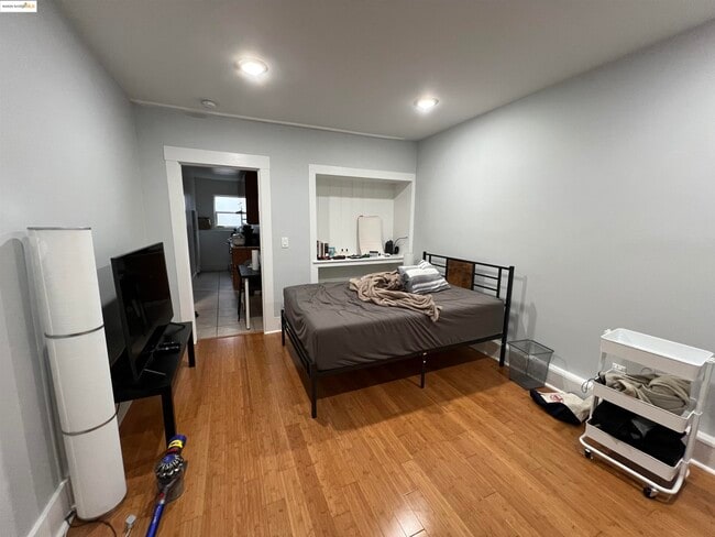 Photo - 1640 Euclid Ave Unidad #7