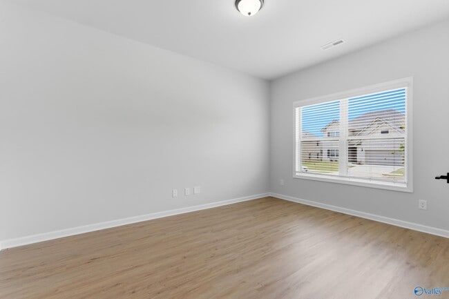 Photo - 186 Pennington Ave