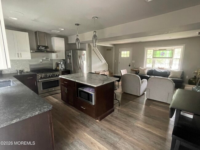 Photo - 265 E Virginia Ave