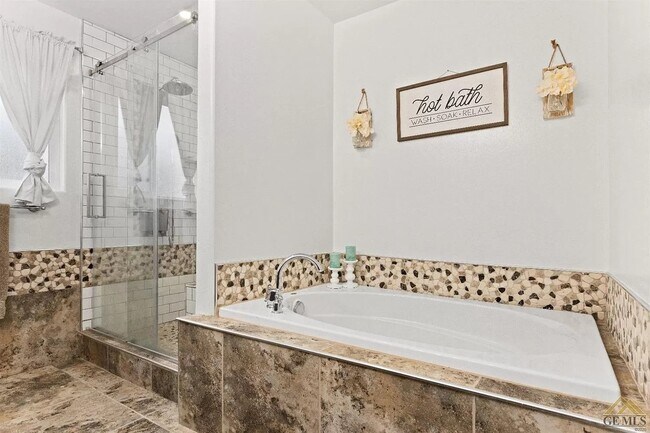 Photo - 427 Woodlands Meadow Ct