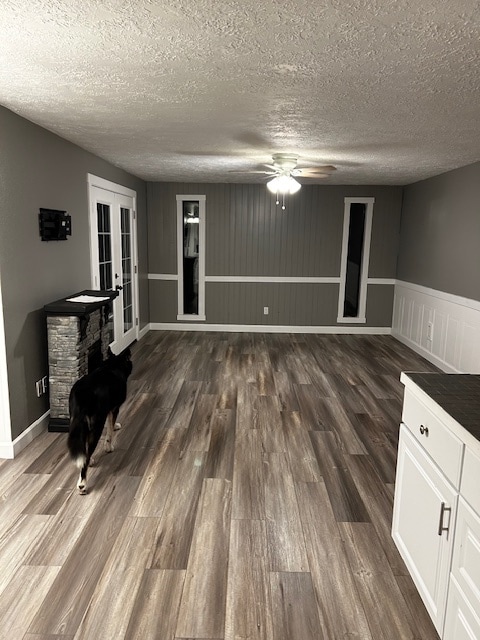 Family Room - 5506 NE 51st St