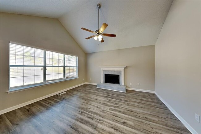 Photo - 192 Seals Dr