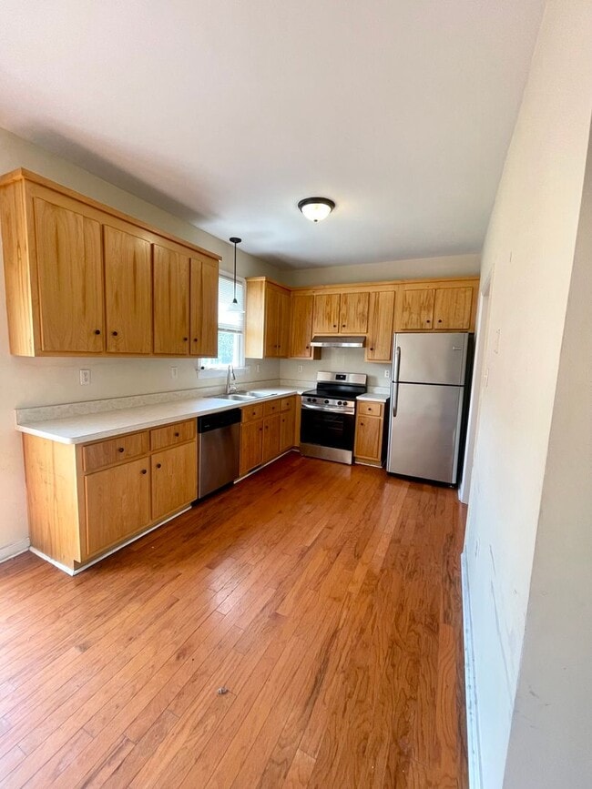 Photo - 731 W Leigh St