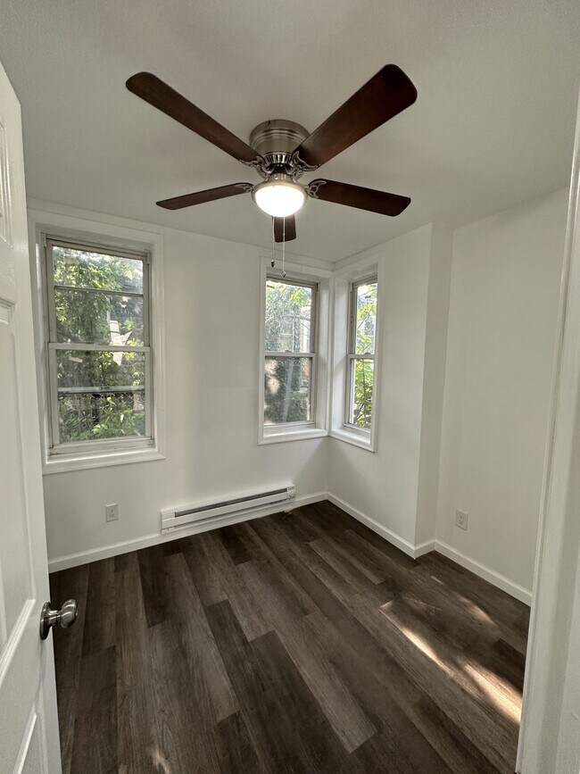 Photo - 2424 N Bancroft-