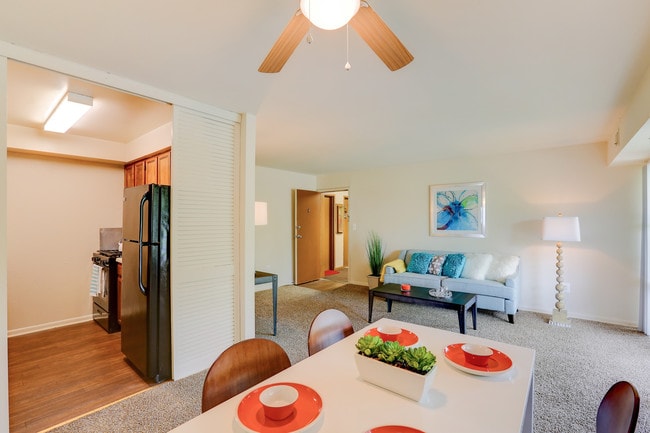 Photo - Hillen & Belvedere