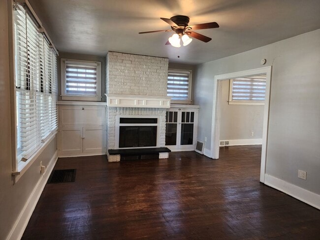 Photo - 3 Bedrooms 1 bath home for RENT!