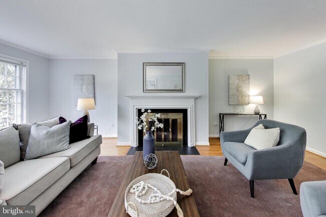 Photo - 4736 Massachusetts Ave NW