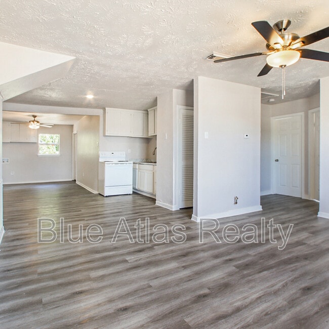 5633 Ramey Ave