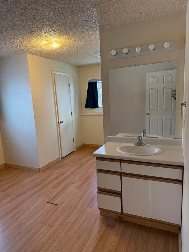 Photo - 1616 Durston Rd Unit 1616 Durston 1