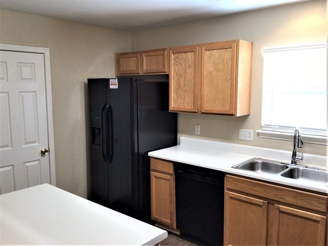 Photo - 7636 Hidden Creek Dr