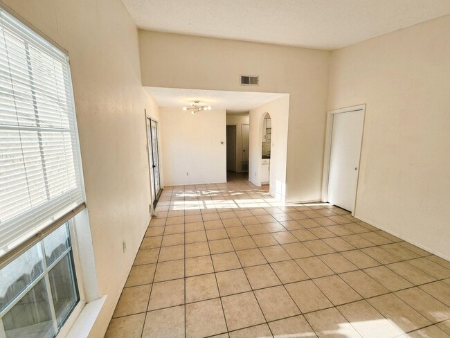 Photo - 111 Meteor Dr Unit A