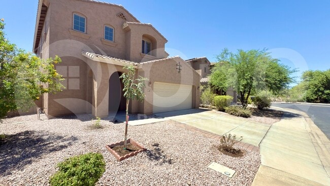 Building Photo - 730 N Robins Way Rental