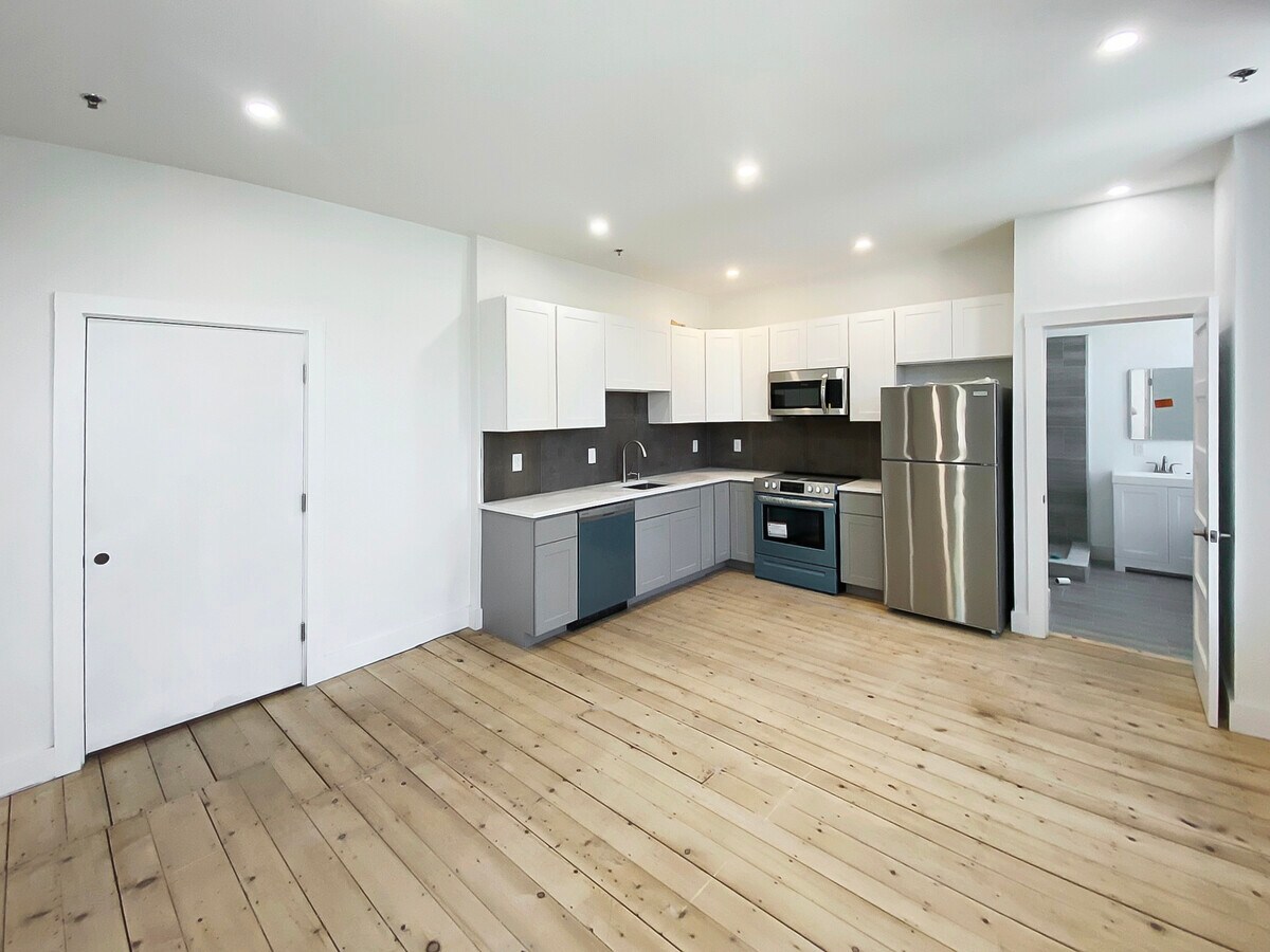 Photo - The National Unidad 8