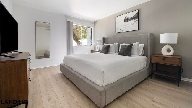 Photo - 1455 E Katie Ave Unidad K27