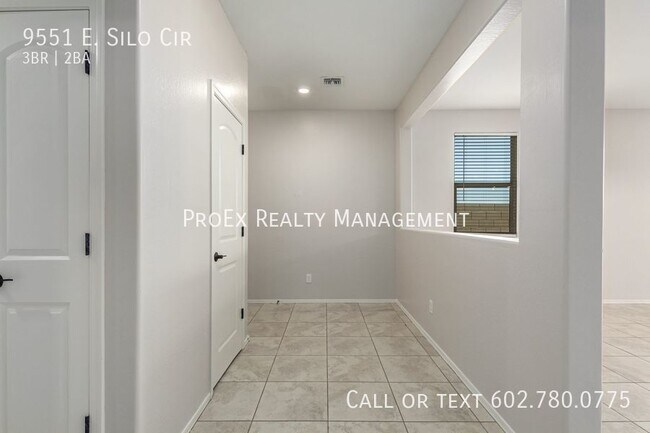 Photo - 9551 Silo Cir