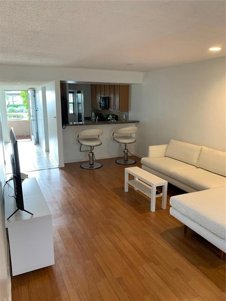 Photo - 2840 Plaza Terrace Dr Unit 2840