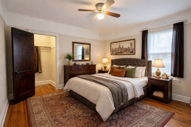 Photo - 3239 W Cullom Ave Unit 2