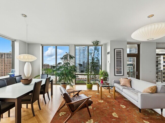 Photo - 1335 S Prairie Ave Unit 1706