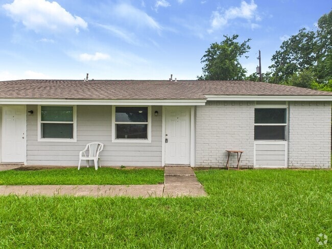 Building Photo - 1900 Finfeather Rd Rental