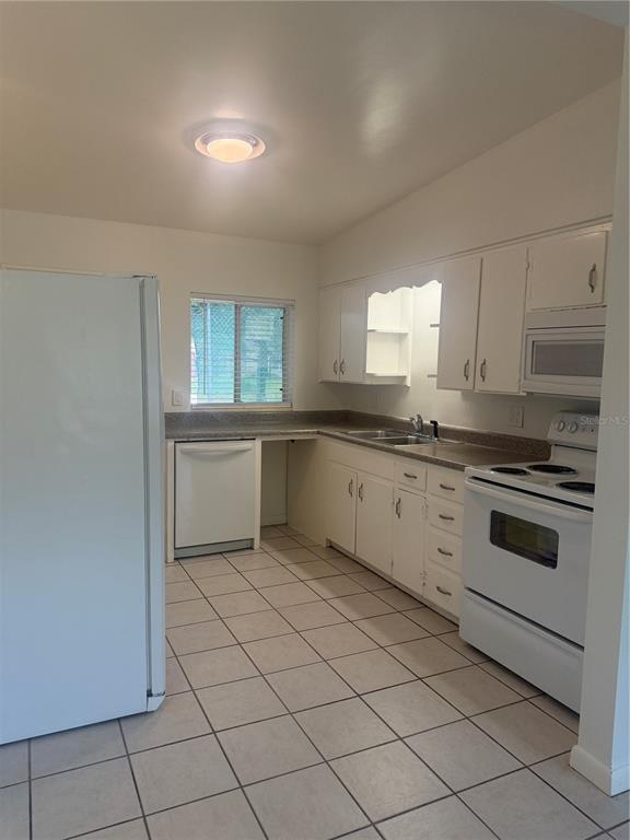 Photo - 8 E Evans St
