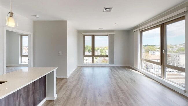 Building Photo - 640 Boston Ave Unit 2-10
