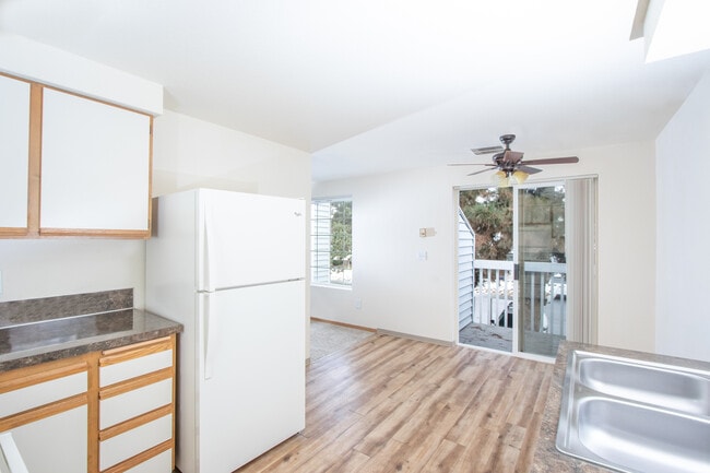 Photo - Parkgrove Apartments