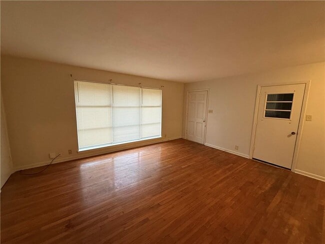 Photo - 2465 Rothfield Pl