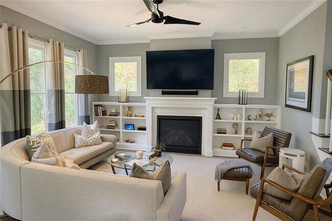 Photo - 2231 Cavanaugh Ave SE