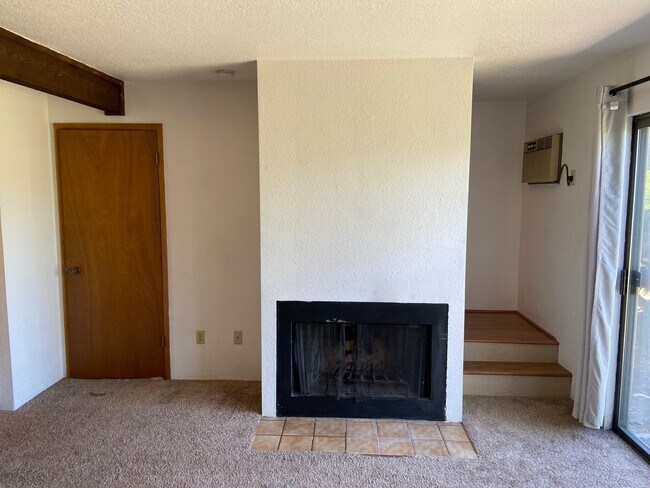 Living Room - 2005 NE Terre View Dr Unit A4