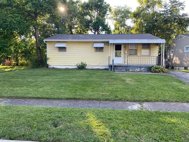 Building Photo - Coming Soon: 3-Bedroom Ranch w/Covered Patio and Huge Yard!