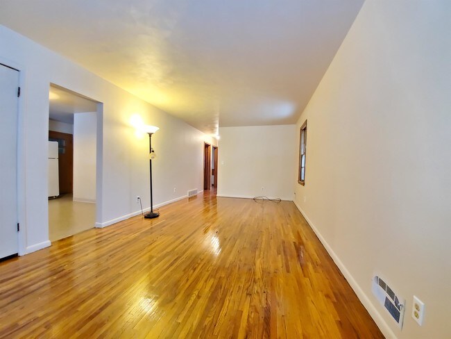 Photo - 1857 17th St NW