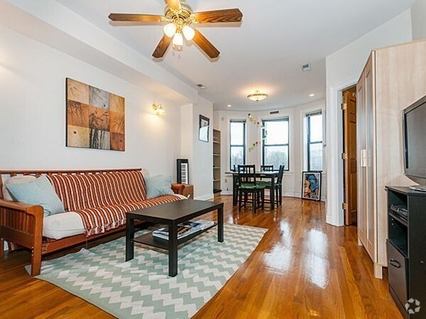 Building Photo - 43 Thorndike St Unit 2 Rental