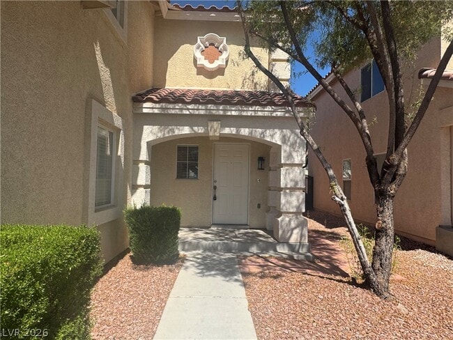 Photo - 7512 Jacaranda Leaf St