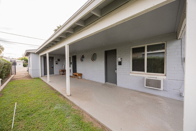 Photo - 1505 E Harvard St