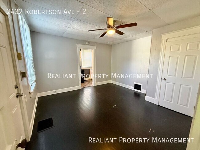 Photo - 2432 Robertson Ave Unit 2
