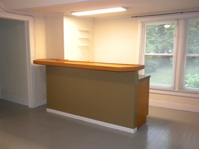 Photo - 1409 Hinkson Ave Unidad Apt C