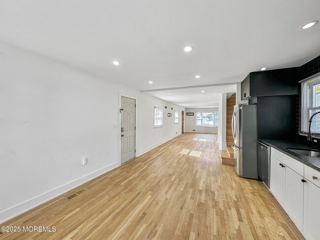 Photo - 543 Springdale Ave