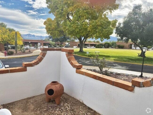 Building Photo - 466 Paseo Madera Rental