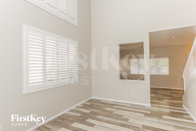 Photo - 812 New Season Ct