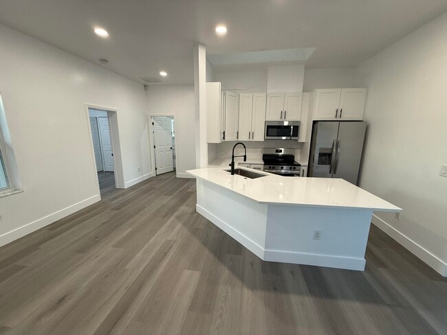 Building Photo - 11865 Ellison Wilson Rd Unit A