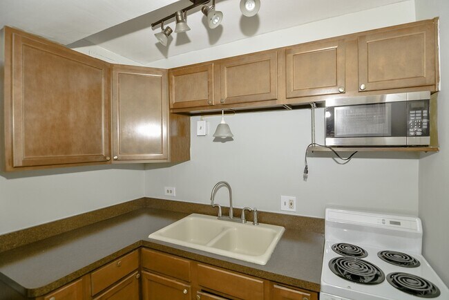 Photo - 450 W Wellington Ave Unit G12