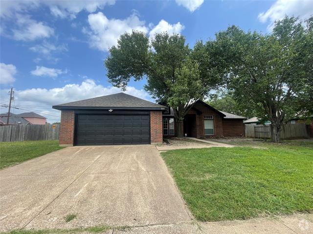 Building Photo - 900 Steadman Dr Rental