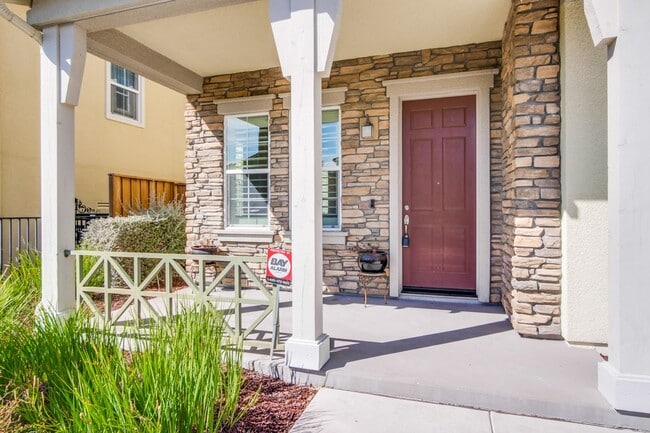 Photo - Gorgeous and Very Spacious Home - 3BR 2.5 BA in  San Jose - This is a MUST SEE!!!