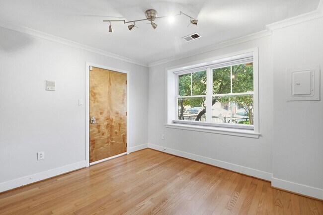 Photo - 1BR in the Heart of Logan Circle