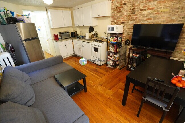 Photo - 72 Revere St Unit 2R