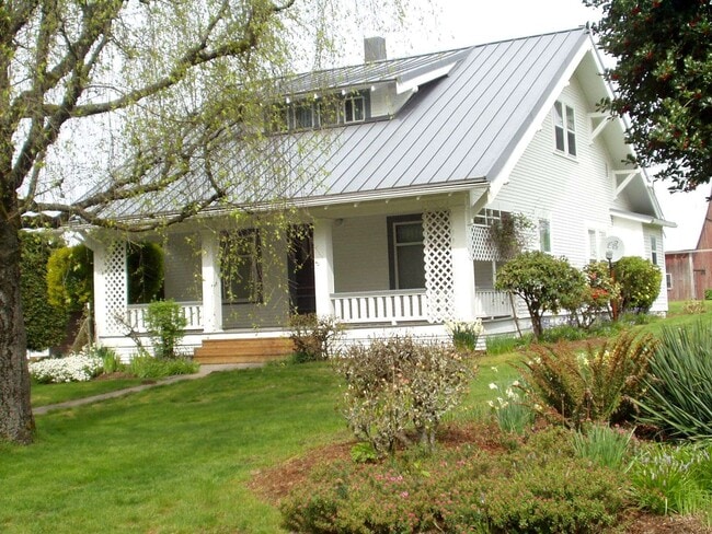 Building Photo - Updated Two Story Bungalow in Very Quiet Country Setting!