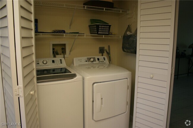 Building Photo - 15430 Moonraker Ct Rental