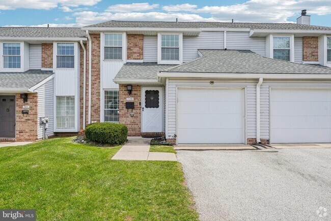 Building Photo - 720 Springhouse Ct