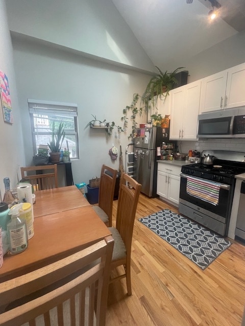 Photo - 2835 N Racine Ave Unidad 2r