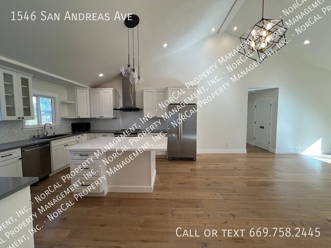 1546 San Andreas Ave